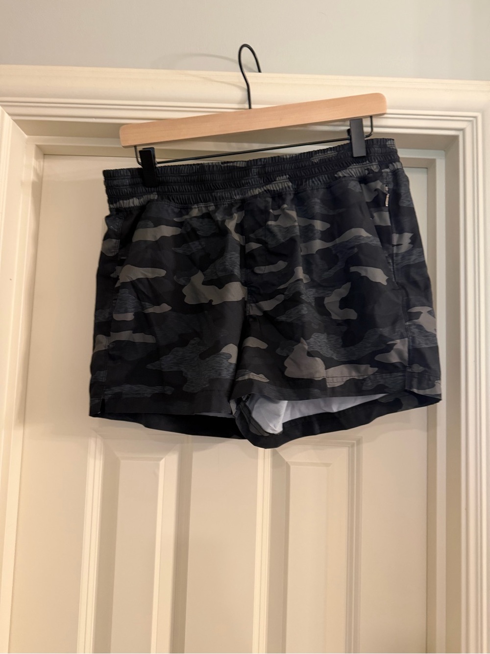 Old Navy Active Black Camo Training Shorts